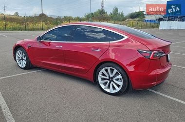 Седан Tesla Model 3 2019 в Рівному