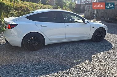 Седан Tesla Model 3 2024 в Тернополе