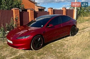Седан Tesla Model 3 2024 в Києві
