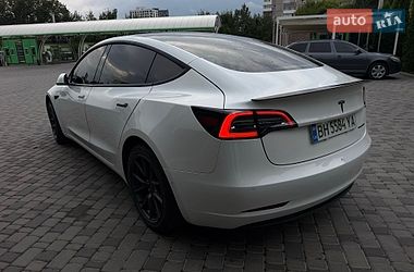 Седан Tesla Model 3 2021 в Кропивницькому