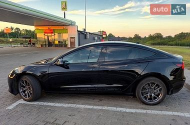 Седан Tesla Model 3 2021 в Дніпрі
