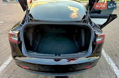 Седан Tesla Model 3 2021 в Днепре