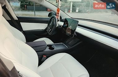 Седан Tesla Model 3 2021 в Дніпрі