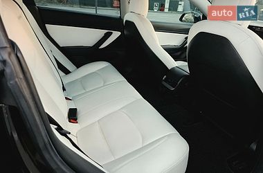 Седан Tesla Model 3 2021 в Дніпрі