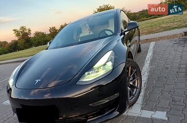 Седан Tesla Model 3 2021 в Днепре