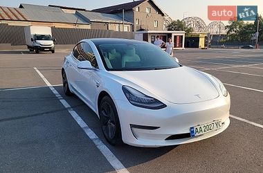Седан Tesla Model 3 2019 в Києві