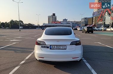 Седан Tesla Model 3 2019 в Києві
