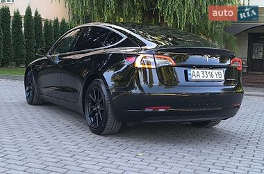 Седан Tesla Model 3 2018 в Кам'янець-Подільському