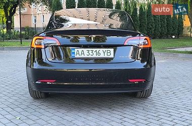 Седан Tesla Model 3 2018 в Кам'янець-Подільському