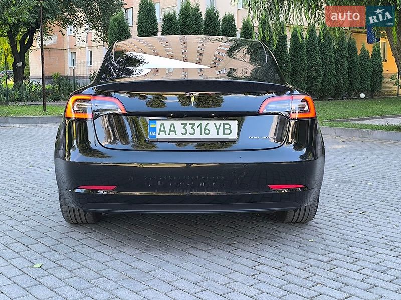 Седан Tesla Model 3 2018 в Кам'янець-Подільському