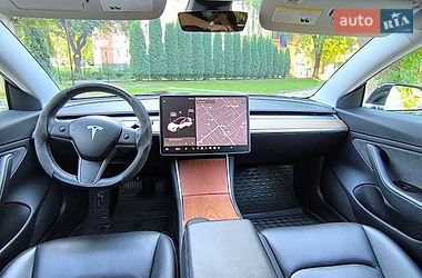 Седан Tesla Model 3 2018 в Кам'янець-Подільському
