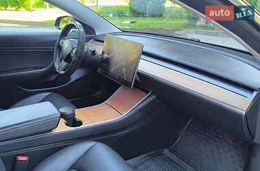 Седан Tesla Model 3 2018 в Кам'янець-Подільському