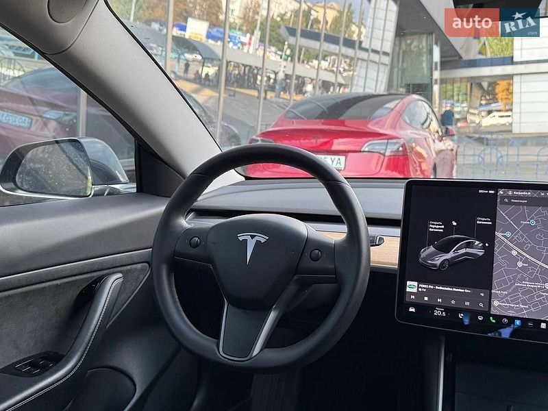 Седан Tesla Model 3 2020 в Киеве фото 18 Седан Tesla Model 3 2020 в Киеве