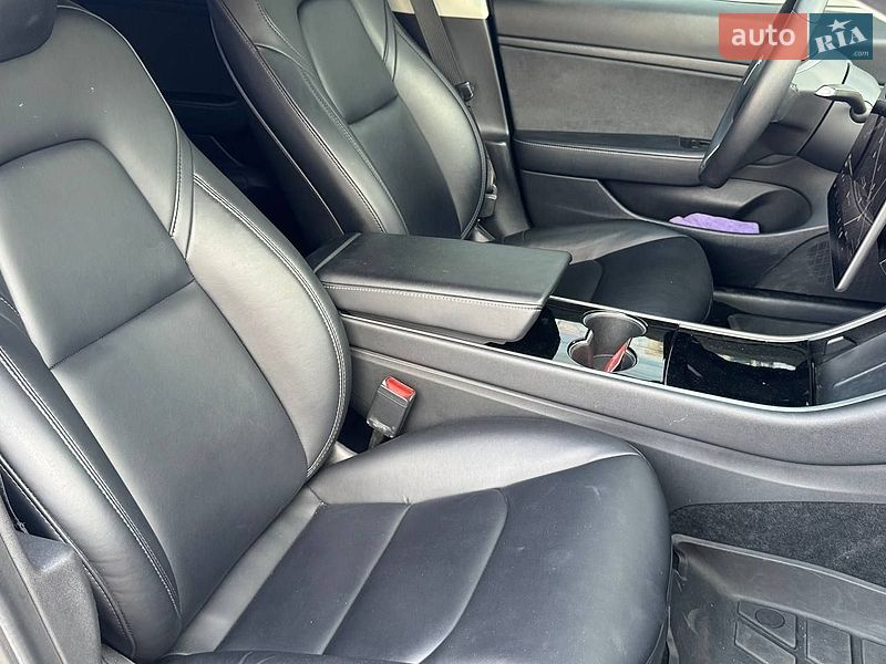 Седан Tesla Model 3 2020 в Киеве фото 28 Седан Tesla Model 3 2020 в Киеве