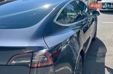 Седан Tesla Model 3 2019 в Києві