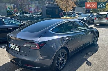 Седан Tesla Model 3 2019 в Києві