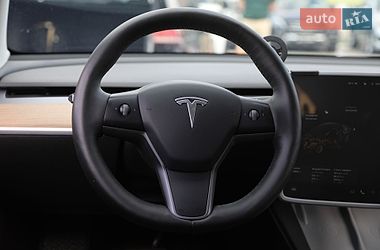 Седан Tesla Model 3 2021 в Харькове