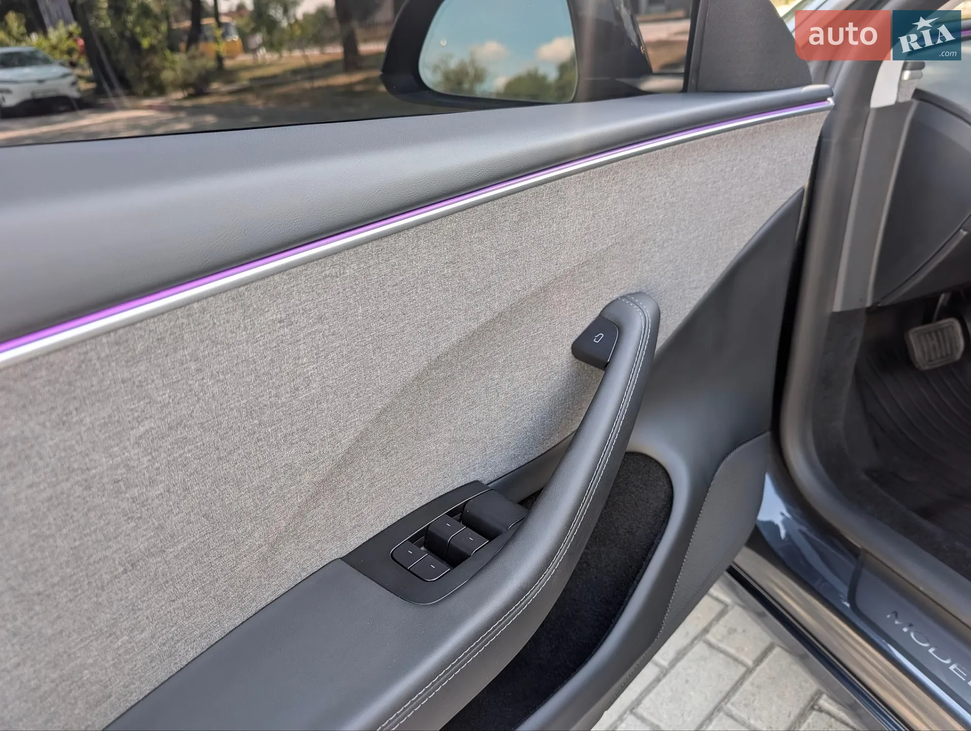 2025 Tesla Model 3 - мініатюра 23
