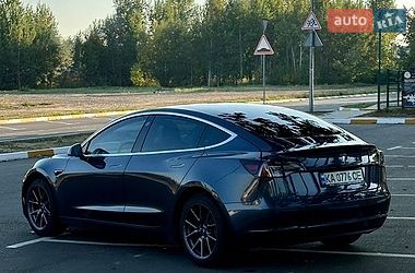 Седан Tesla Model 3 2019 в Києві