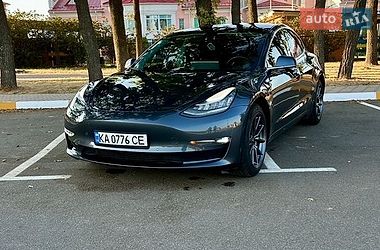 Седан Tesla Model 3 2019 в Києві