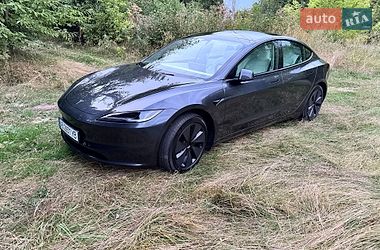 Седан Tesla Model 3 2024 в Жмеринке фото 6 Седан Tesla Model 3 2024 в Жмеринке