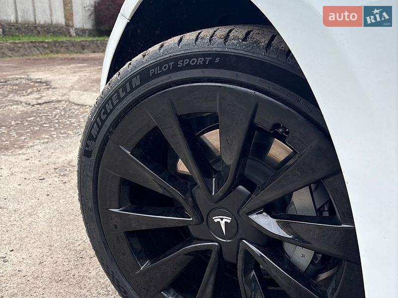 Седан Tesla Model 3 2020 в Львове фото 5 Седан Tesla Model 3 2020 в Львове