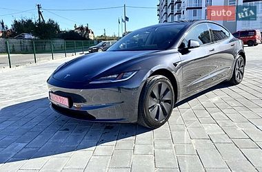 Седан Tesla Model 3 2024 в Киеве