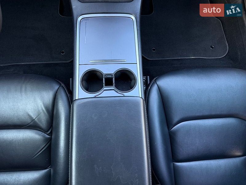 Седан Tesla Model 3 2021 в Киеве фото 15 Седан Tesla Model 3 2021 в Киеве