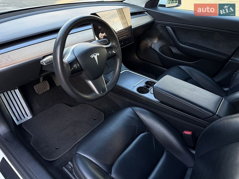 Седан Tesla Model 3 2021 в Киеве фото 20 Седан Tesla Model 3 2021 в Киеве