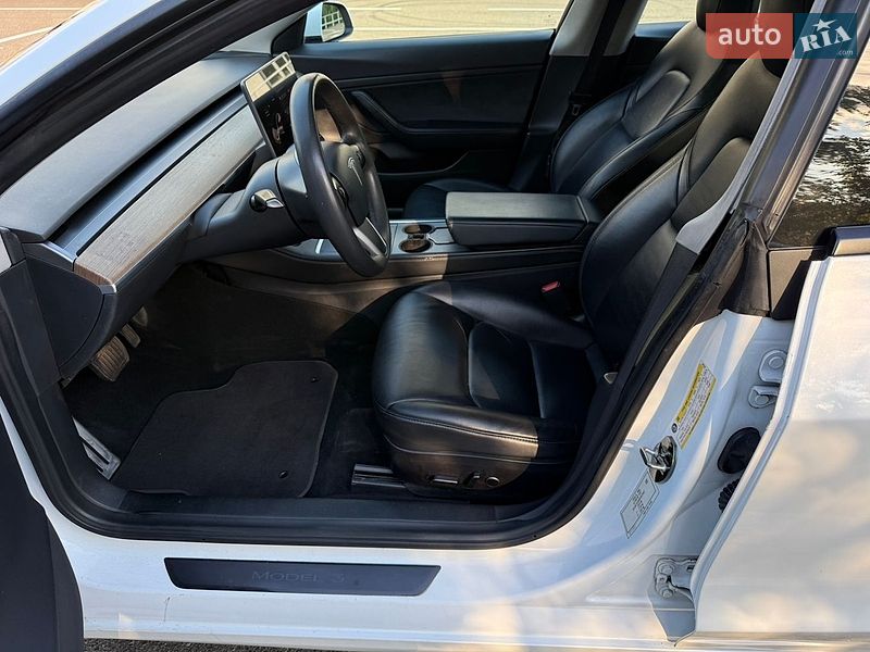 Седан Tesla Model 3 2021 в Киеве фото 22 Седан Tesla Model 3 2021 в Киеве