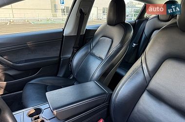Седан Tesla Model 3 2021 в Киеве фото 24 Седан Tesla Model 3 2021 в Киеве