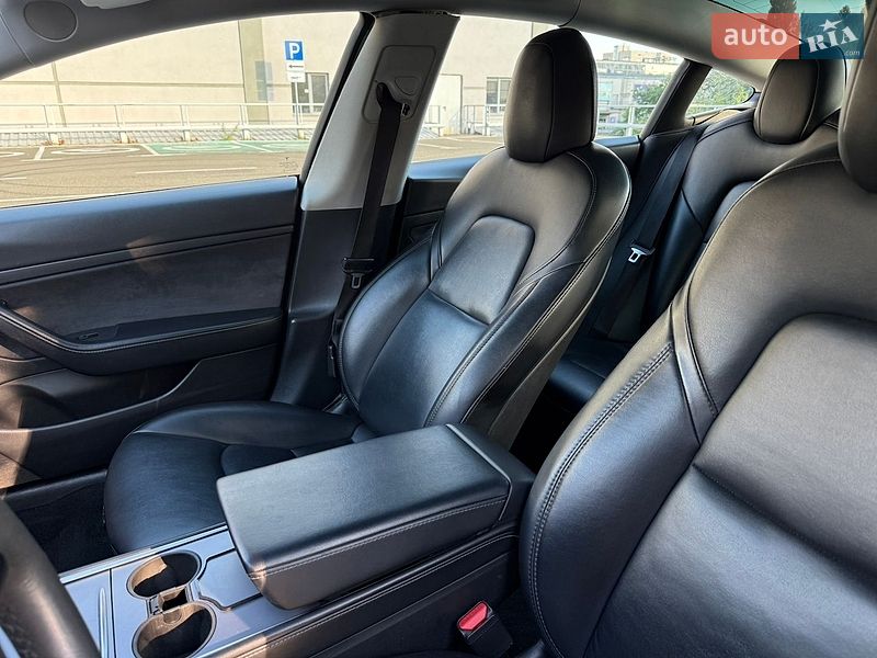 Седан Tesla Model 3 2021 в Киеве фото 24 Седан Tesla Model 3 2021 в Киеве