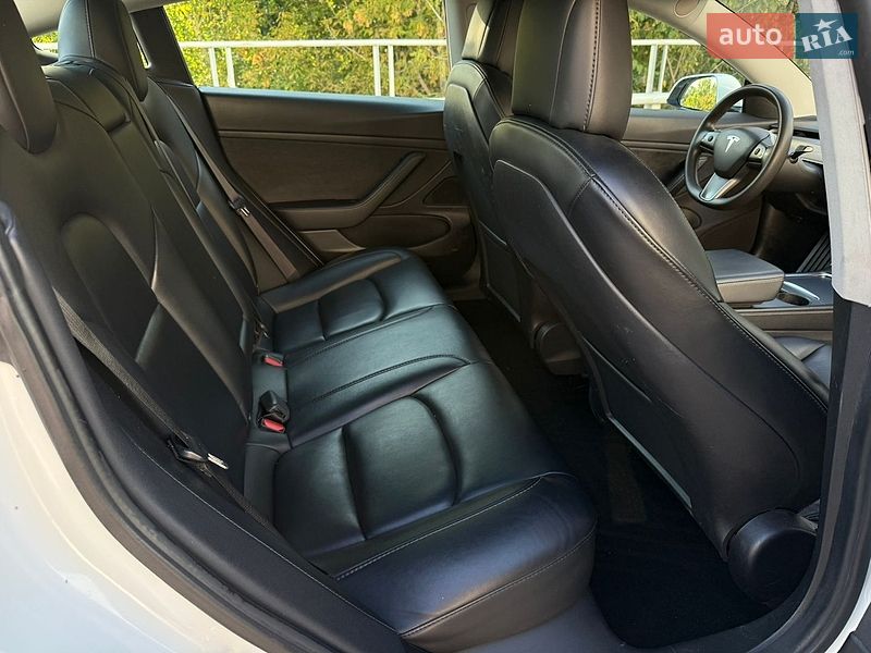 Седан Tesla Model 3 2021 в Киеве фото 37 Седан Tesla Model 3 2021 в Киеве