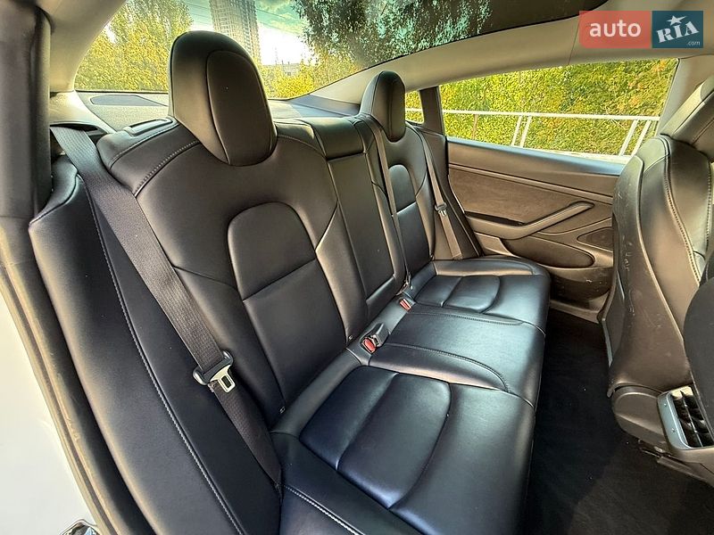 Седан Tesla Model 3 2021 в Киеве фото 39 Седан Tesla Model 3 2021 в Киеве