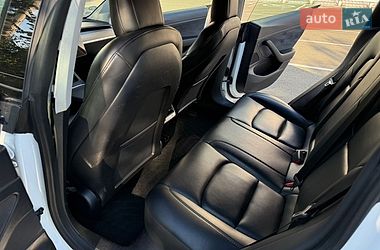 Седан Tesla Model 3 2021 в Киеве фото 42 Седан Tesla Model 3 2021 в Киеве