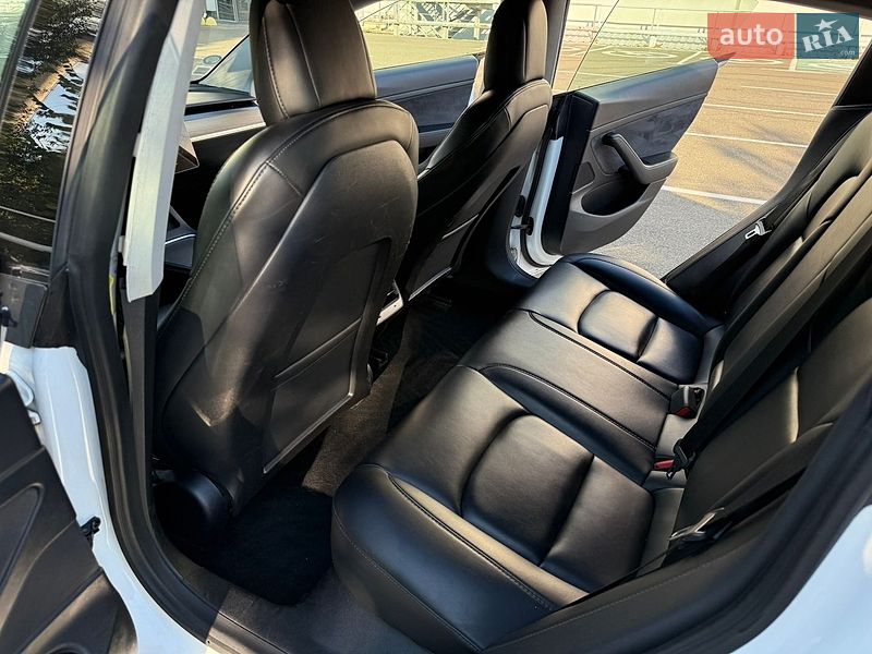 Седан Tesla Model 3 2021 в Киеве фото 42 Седан Tesla Model 3 2021 в Киеве