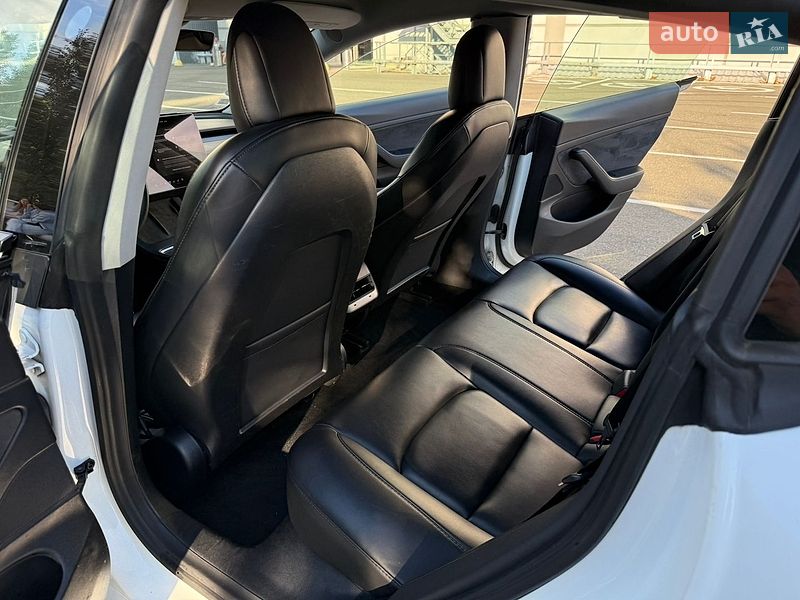 Седан Tesla Model 3 2021 в Киеве фото 46 Седан Tesla Model 3 2021 в Киеве
