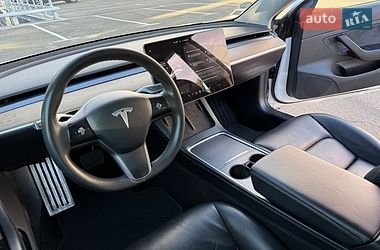 Седан Tesla Model 3 2021 в Києві