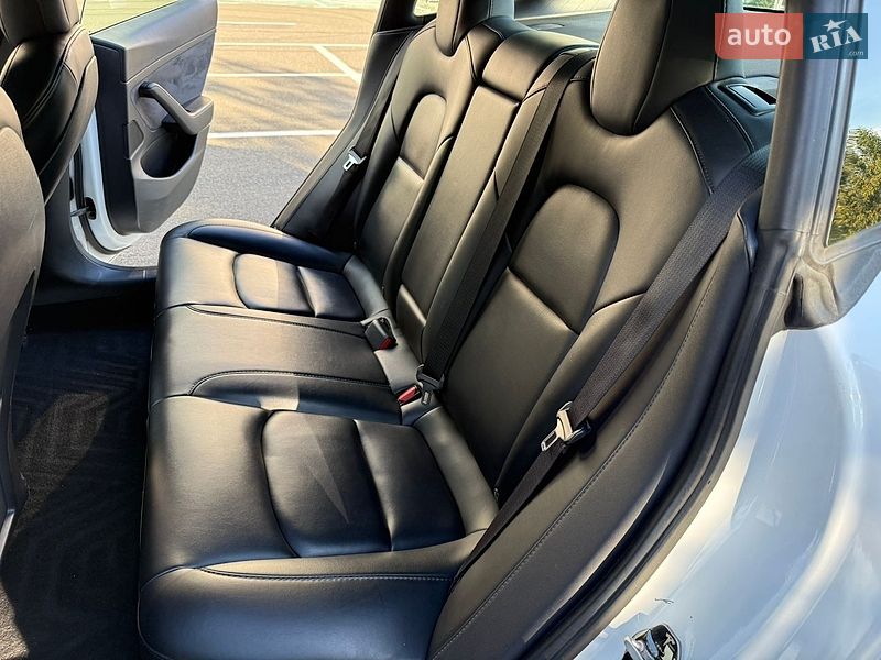 Седан Tesla Model 3 2021 в Киеве фото 49 Седан Tesla Model 3 2021 в Киеве