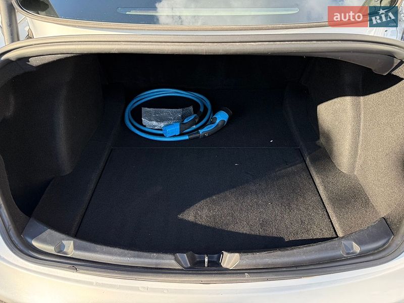 Седан Tesla Model 3 2021 в Киеве фото 55 Седан Tesla Model 3 2021 в Киеве