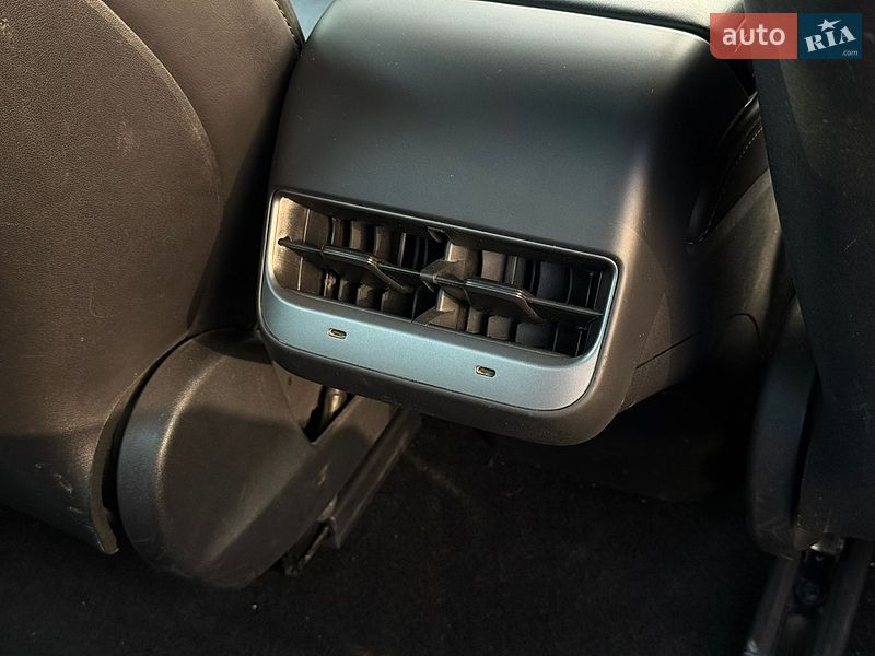 Седан Tesla Model 3 2021 в Киеве фото 57 Седан Tesla Model 3 2021 в Киеве