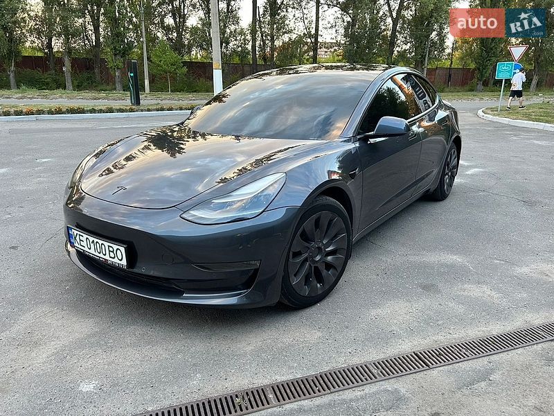 Tesla Model 3 2021