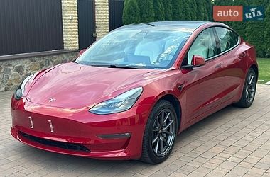 Седан Tesla Model 3 2021 в Вінниці