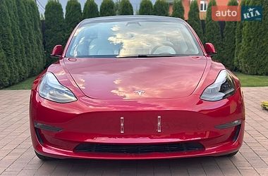 Седан Tesla Model 3 2021 в Вінниці