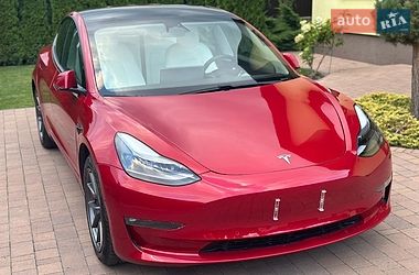 Седан Tesla Model 3 2021 в Вінниці