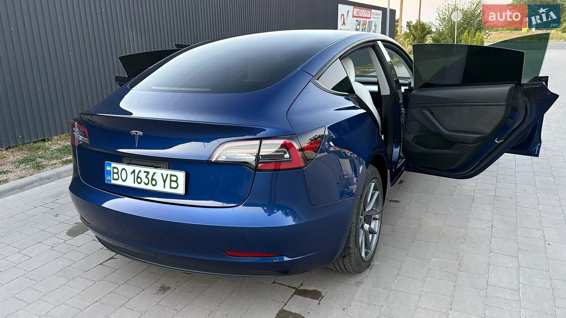 2022 Tesla Model 3 - мініатюра 10