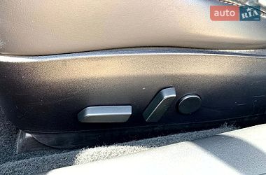 Седан Tesla Model 3 2020 в Виннице