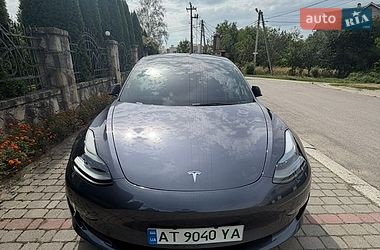 Седан Tesla Model 3 2023 в Ивано-Франковске
