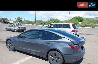 Седан Tesla Model 3 2023 в Ивано-Франковске