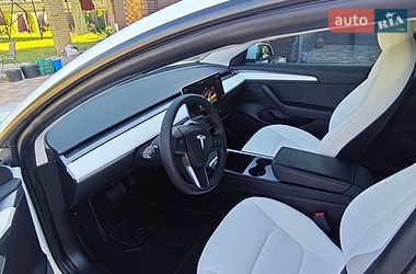 Седан Tesla Model 3 2022 в Верхнеднепровске